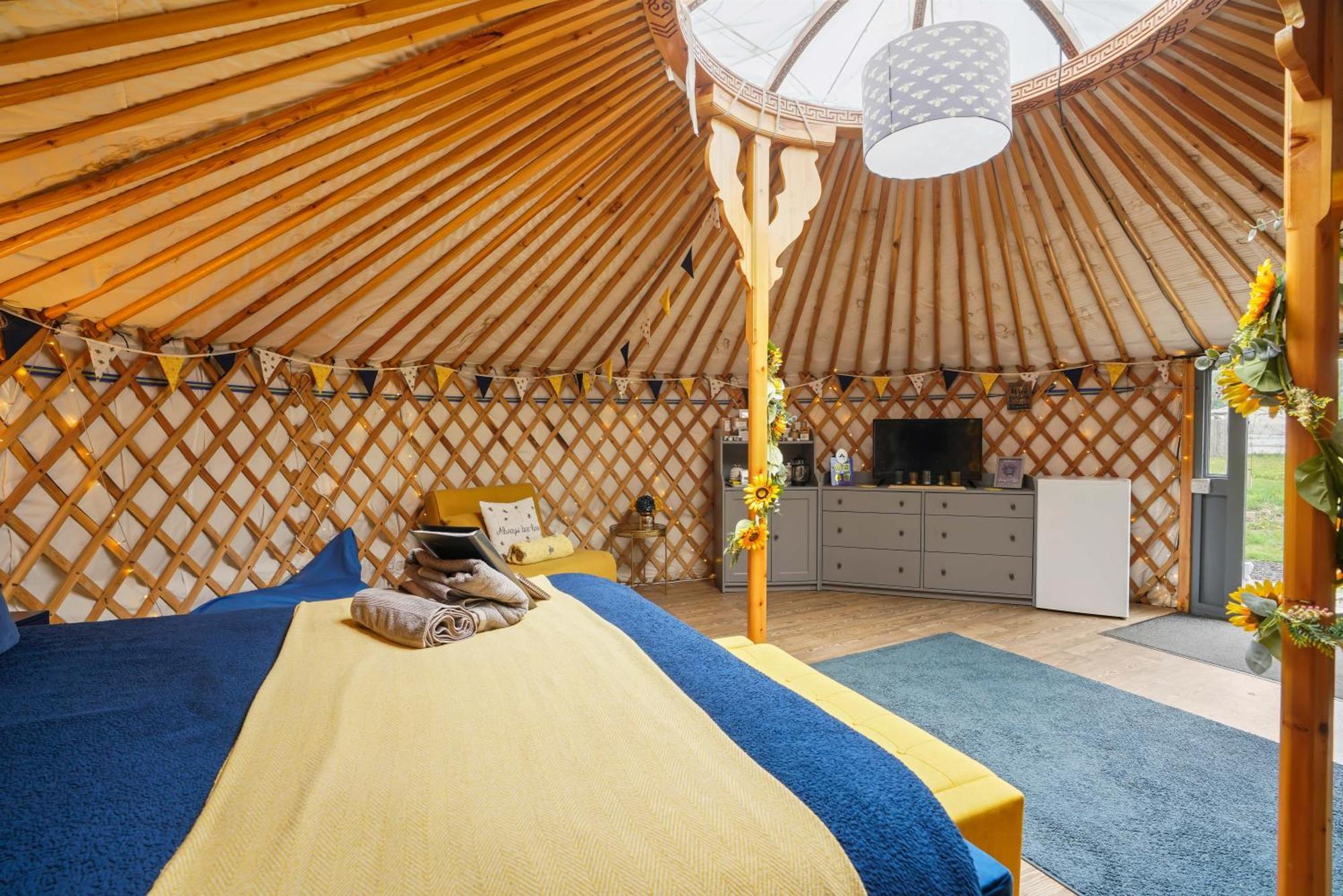Hotel Glamp And Tipple Ltd à Great Ellingham Extérieur photo