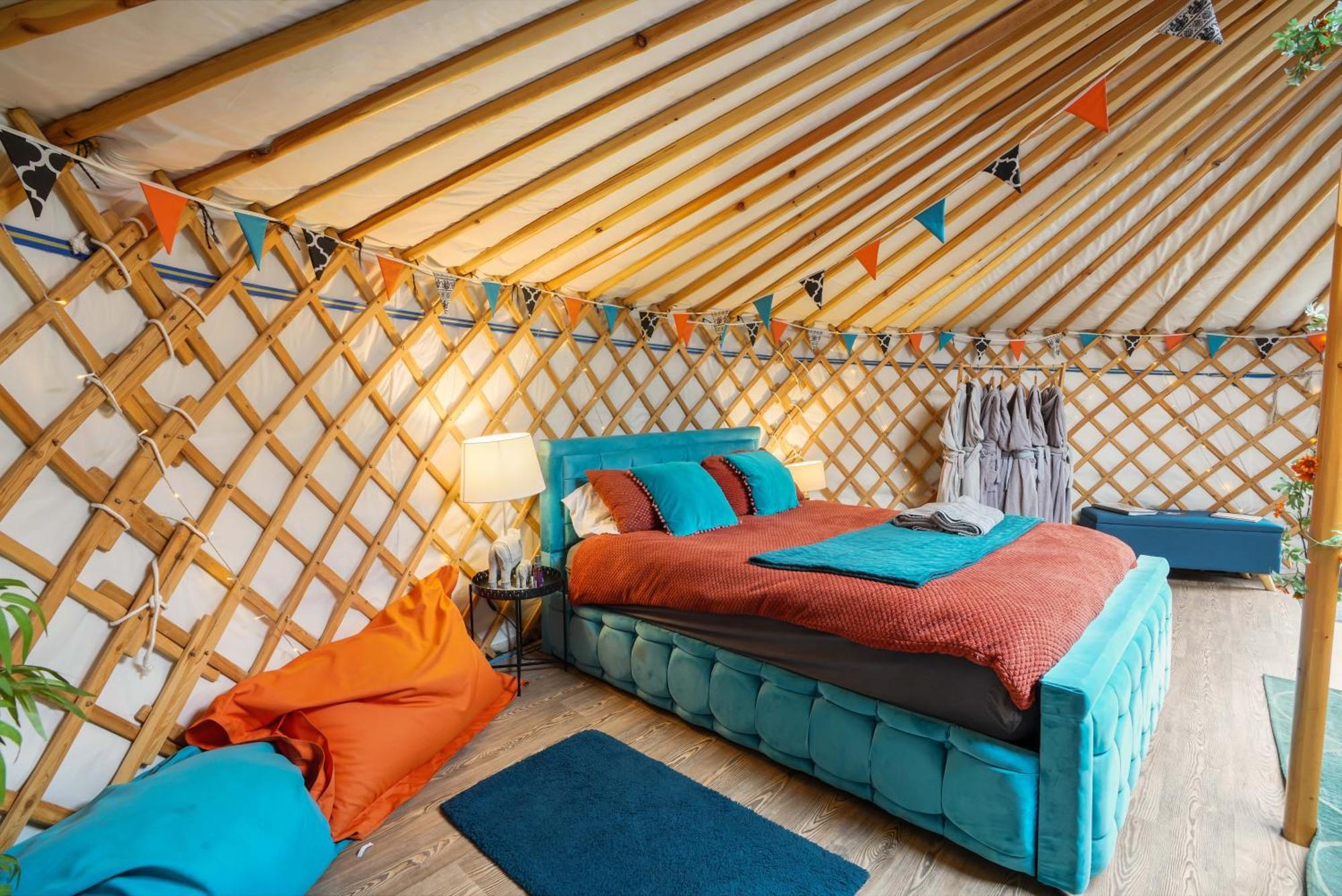 Hotel Glamp And Tipple Ltd à Great Ellingham Extérieur photo