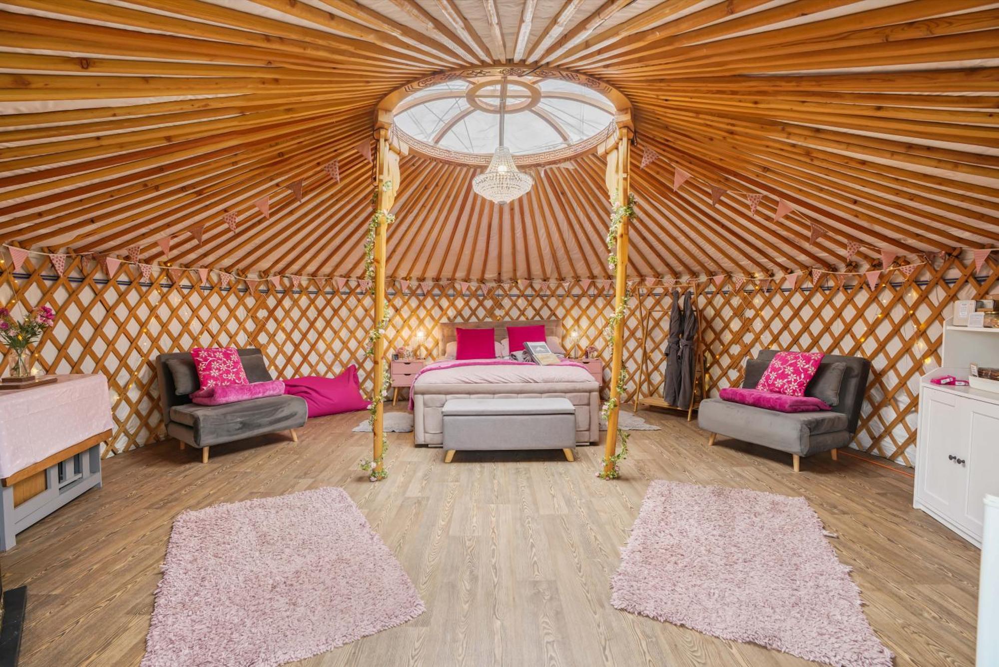 Hotel Glamp And Tipple Ltd à Great Ellingham Extérieur photo
